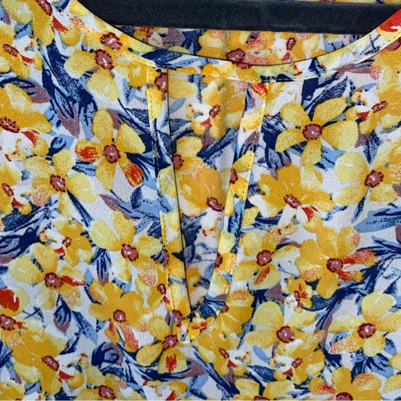 PLEIONE Yellow Multi Color Floral Print long elastic Sleeve Top - Picture 2 of 4